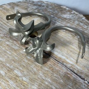 Silver pewter lily curtain holdback hardware